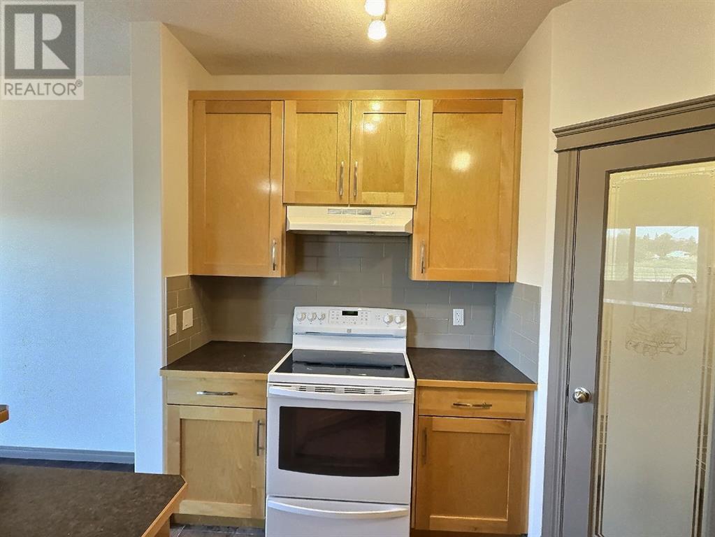 10, 6802 50 Avenue, Camrose, Alberta  T4V 5C7 - Photo 32 - A2218002
