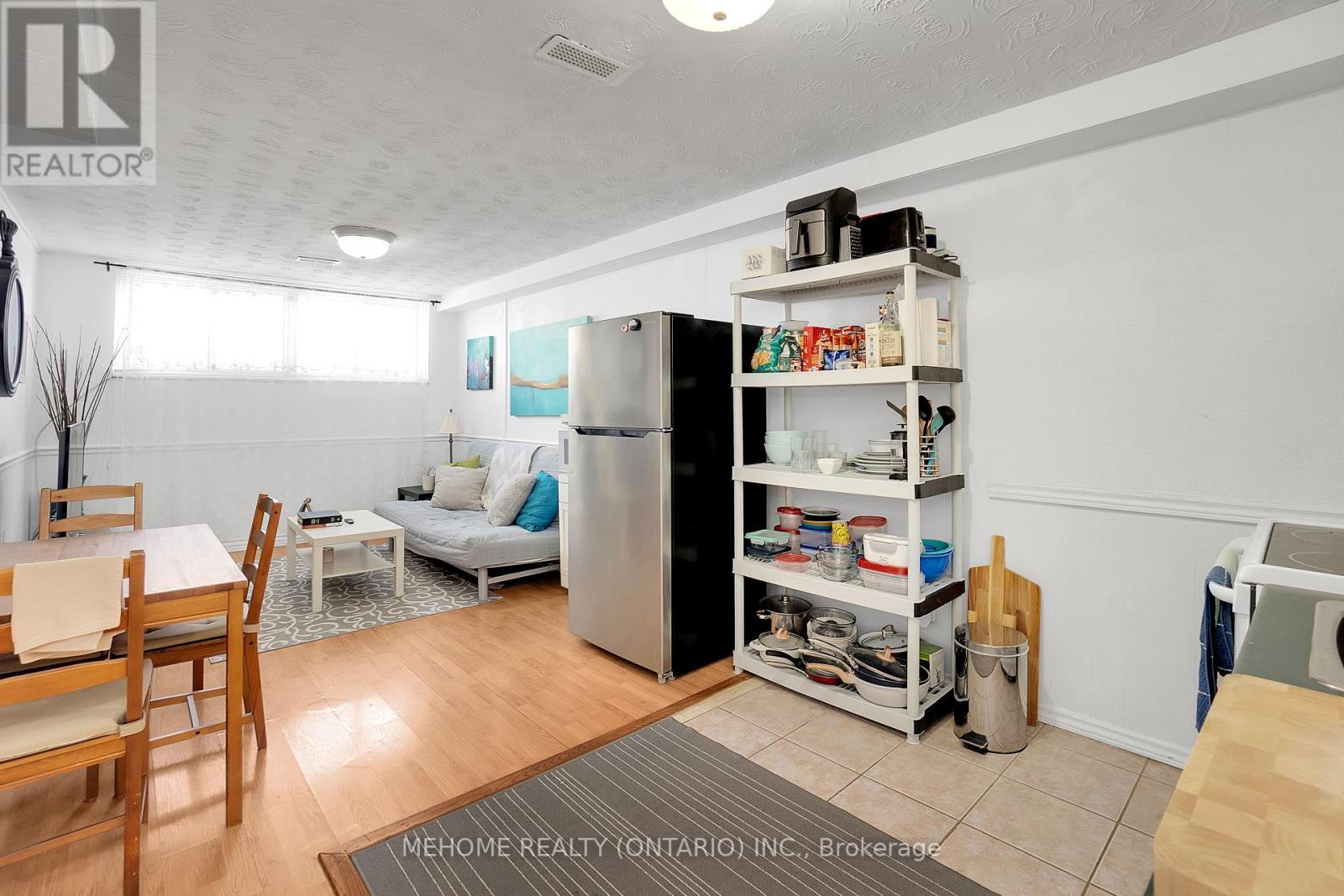 1508 Sandgate Crescent, Mississauga, Ontario  L5J 2E5 - Photo 17 - W12126146
