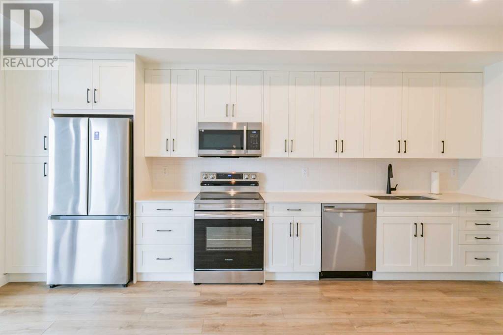 Property at 302, 40 Sage Hill Walk NW image 1