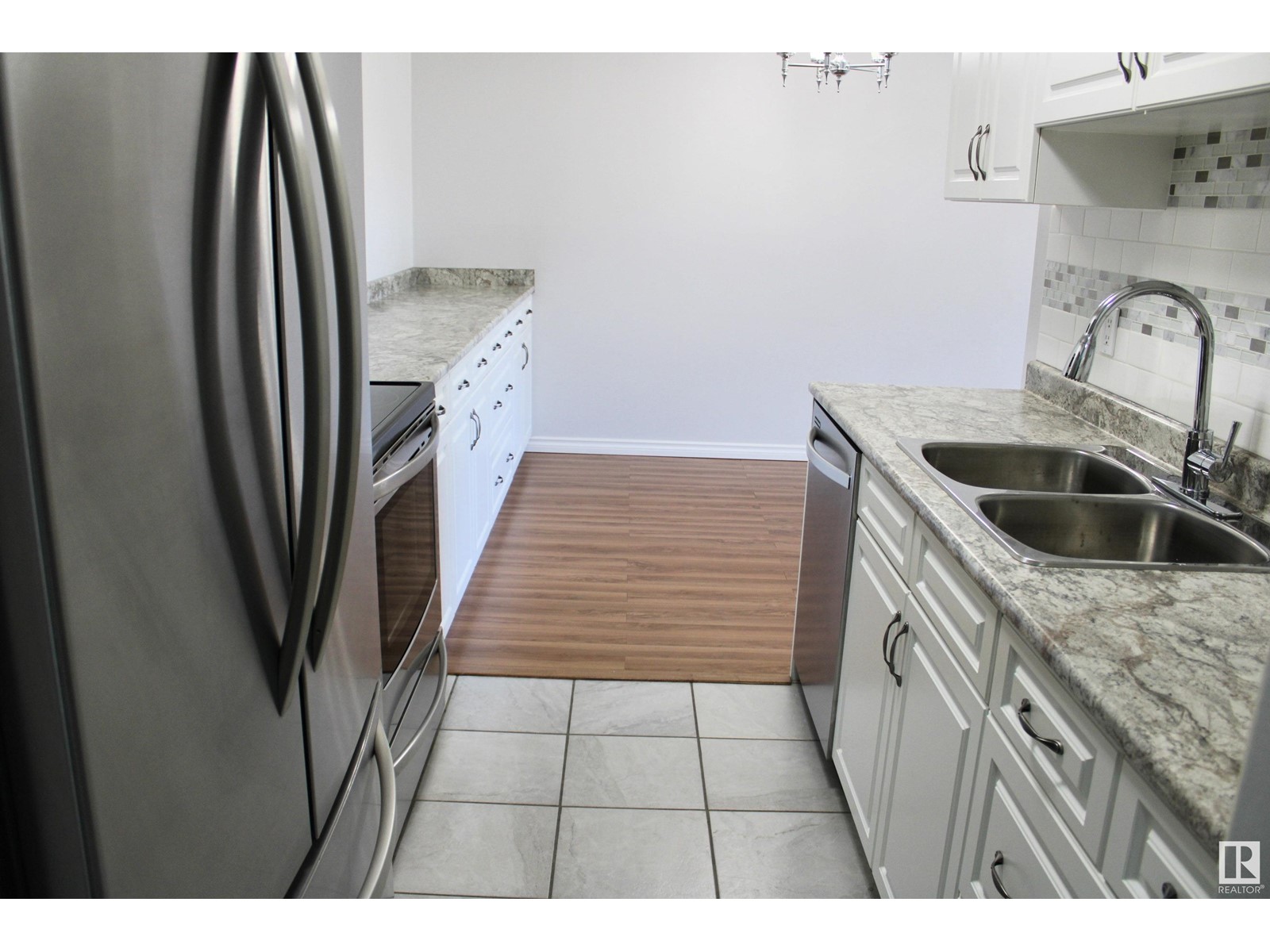 #107 10511 19 Av Nw, Edmonton, Alberta  T6J 5S8 - Photo 8 - E4434640