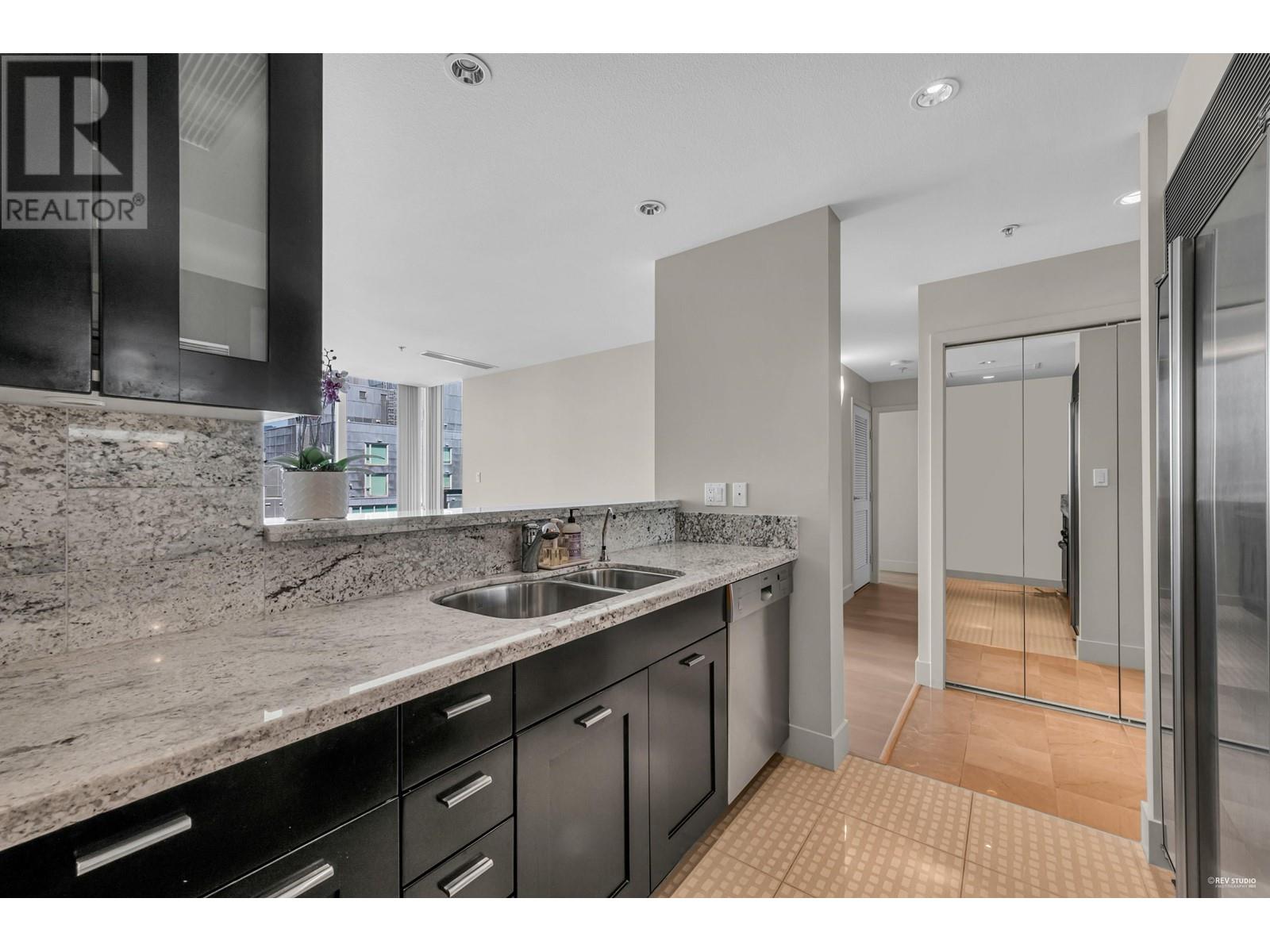 2305 590 Nicola Street, Vancouver, British Columbia  V6G 3J8 - Photo 13 - R2998513