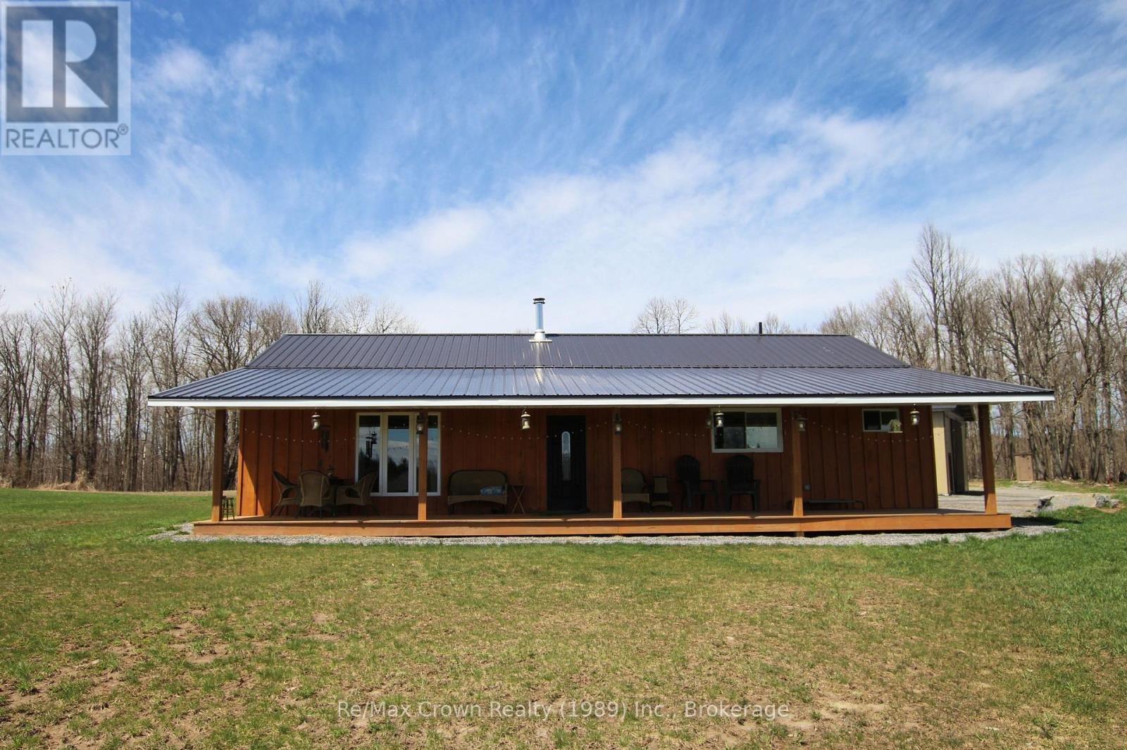 303 CLEAR LAKE ROAD, Parry Sound Remote Area, Ontario