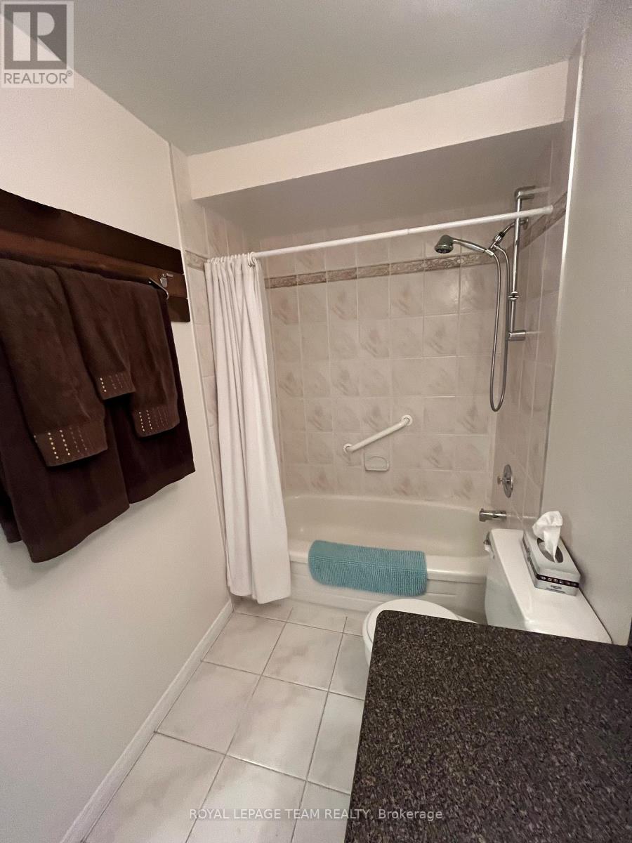 1705 - 1081 Ambleside Drive, Ottawa, Ontario  K2B 8C8 - Photo 18 - X12123520