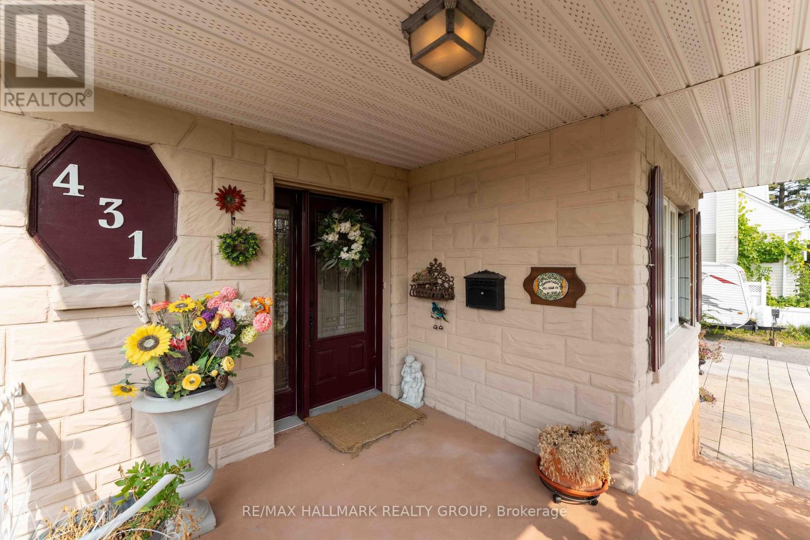Property at 431 BLAKE BOULEVARD image 4