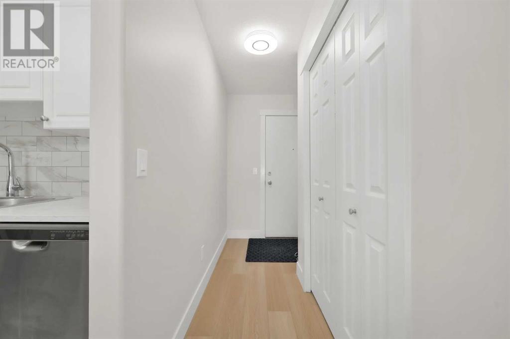 110, 1000 Citadel Meadow Point Nw, Calgary, Alberta  T3G 5N5 - Photo 3 - A2208403