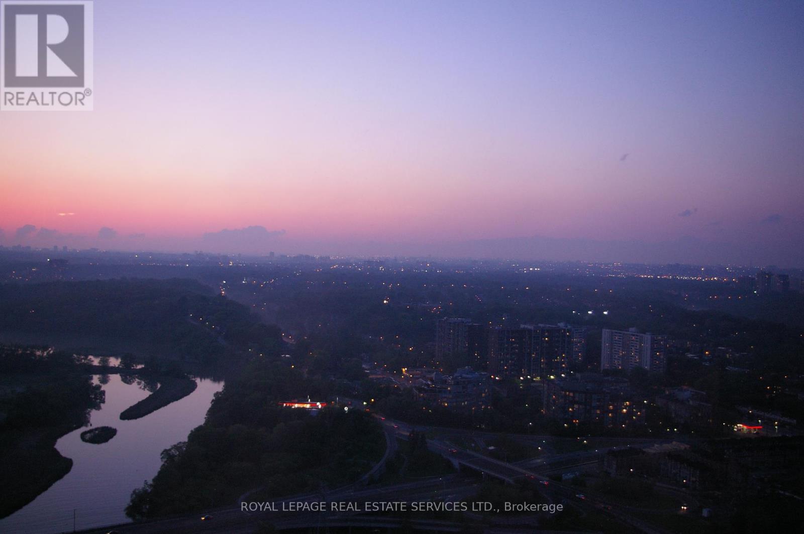 2812 - 1 Palace Pier Court, Toronto (Mimico), Ontario  M8V 3W9 - Photo 7 - W12126162