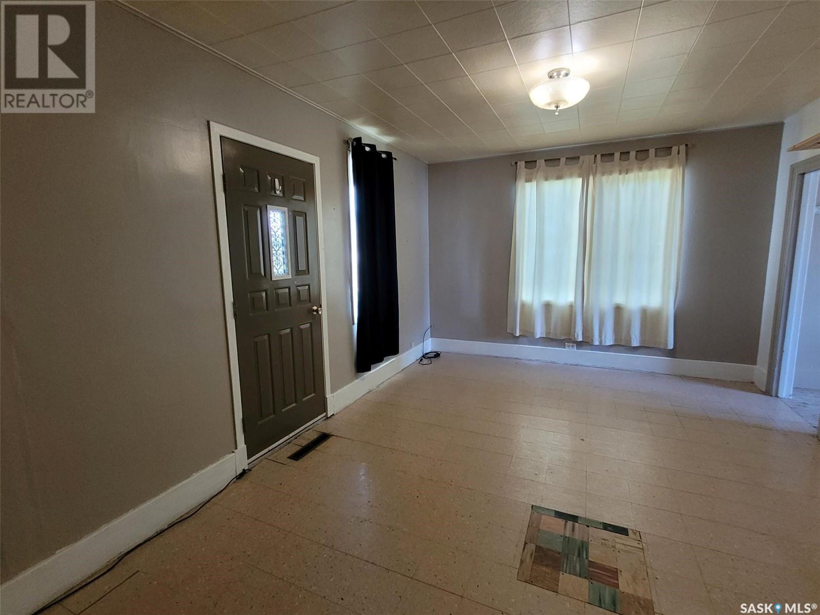 101 4th Street, Plunkett, Saskatchewan  S0K 3J0 - Photo 10 - SK002664