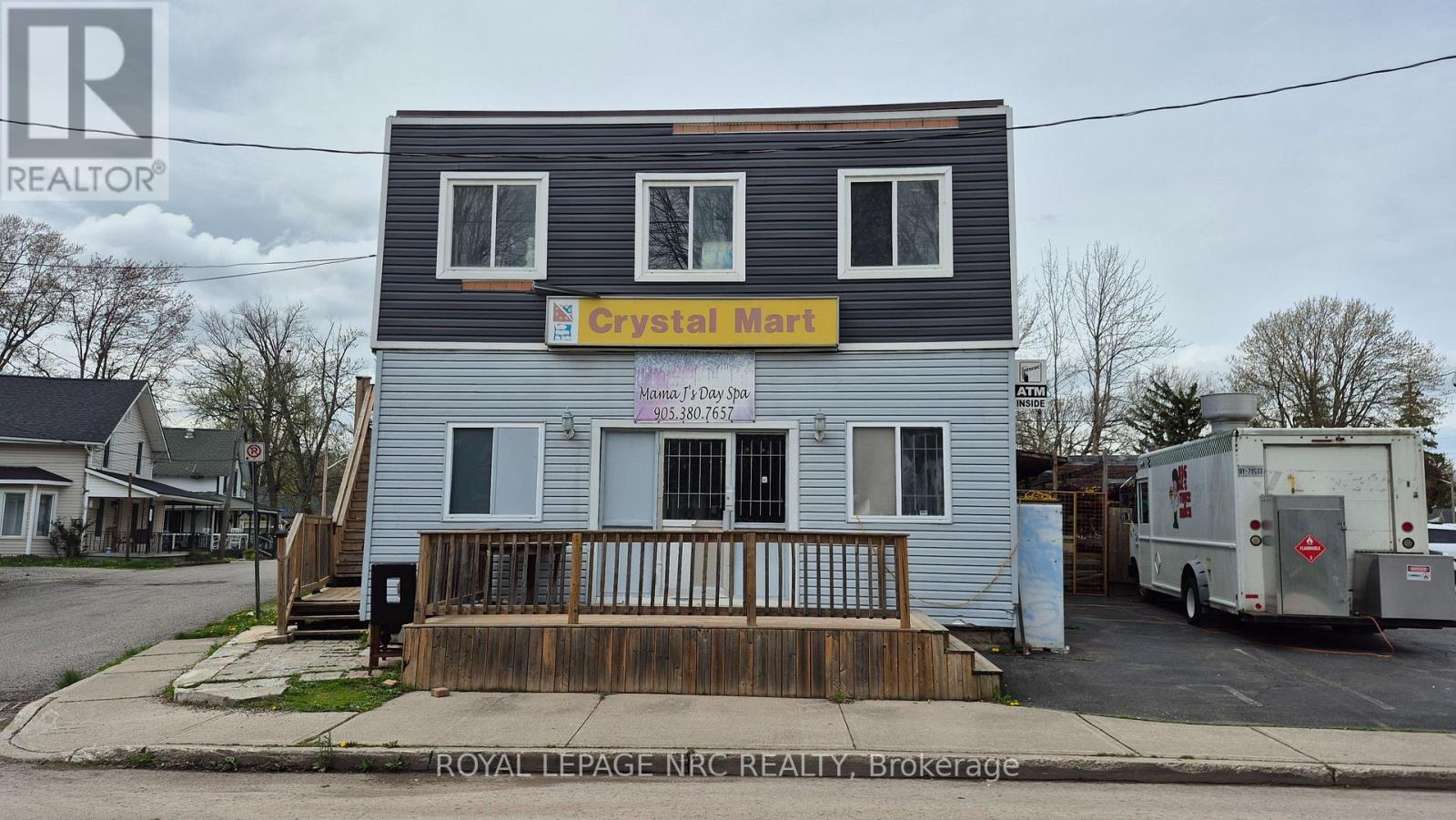 2 - 74 Queens Circle, Fort Erie, Ontario  L0S 1B0 - Photo 1 - X12126147