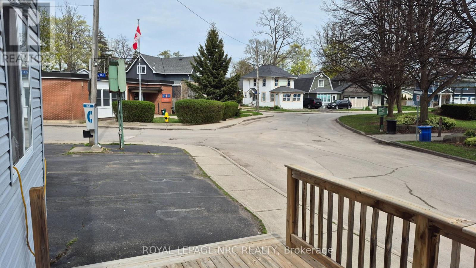2 - 74 Queens Circle, Fort Erie, Ontario  L0S 1B0 - Photo 15 - X12126147