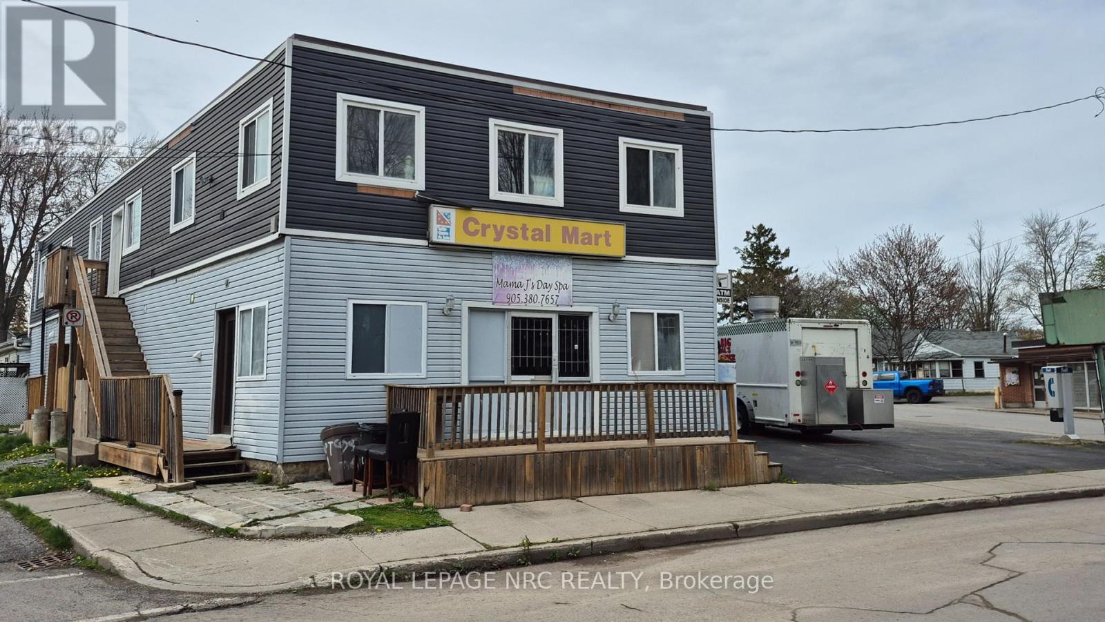 2 - 74 Queens Circle, Fort Erie, Ontario  L0S 1B0 - Photo 2 - X12126147
