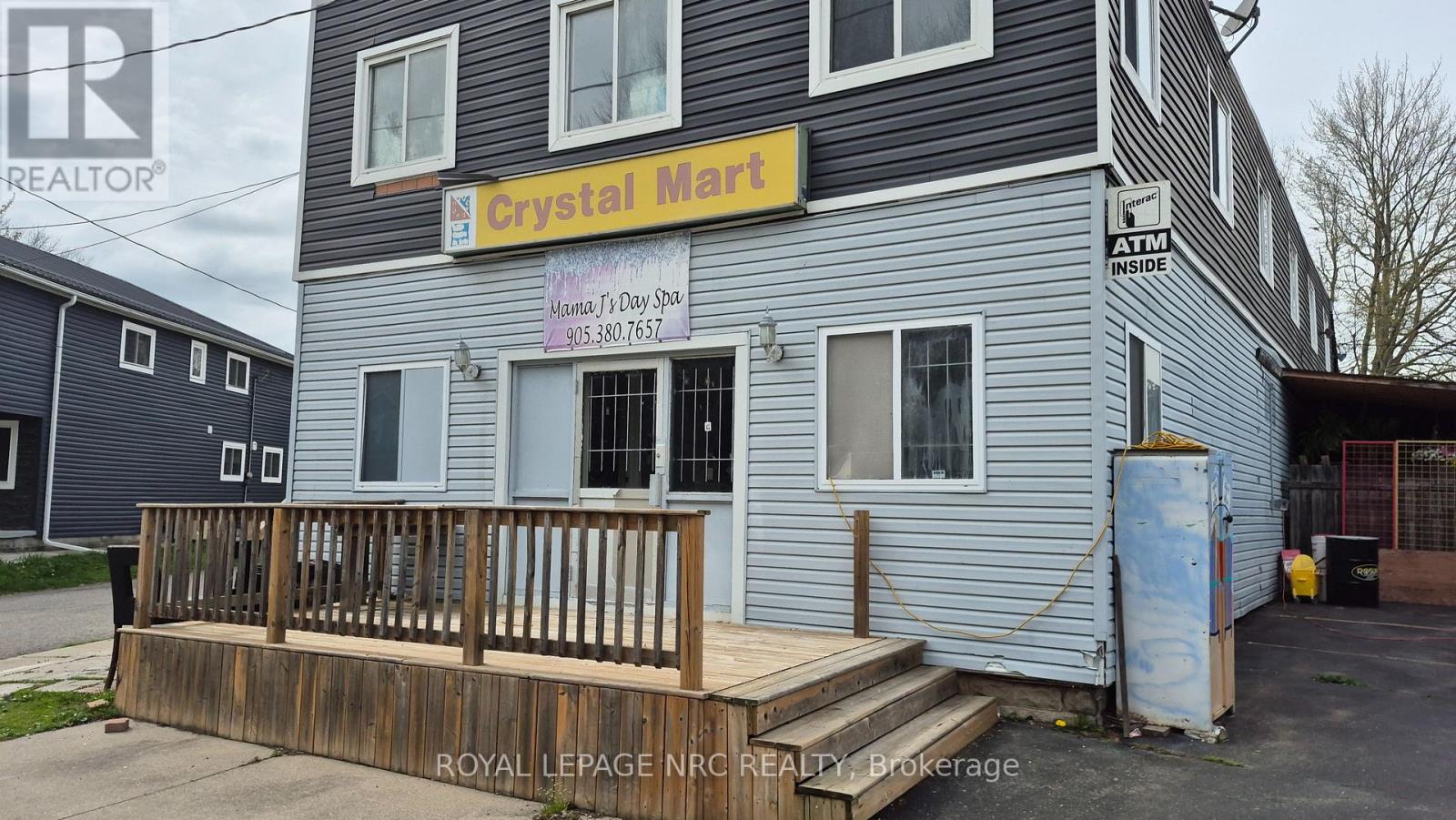 2 - 74 Queens Circle, Fort Erie, Ontario  L0S 1B0 - Photo 4 - X12126147