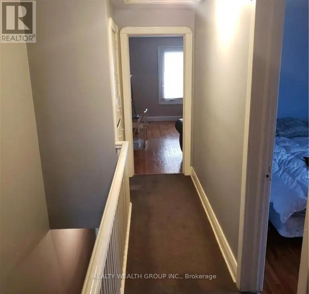 Property at 176 HIGHBURY AVENUE N image 3