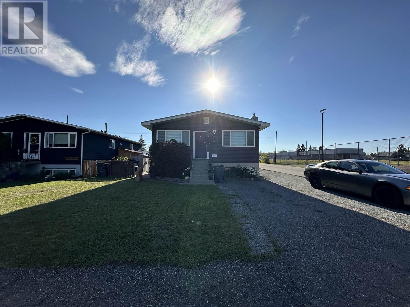 Property at 407 GILLETT STREET image 1