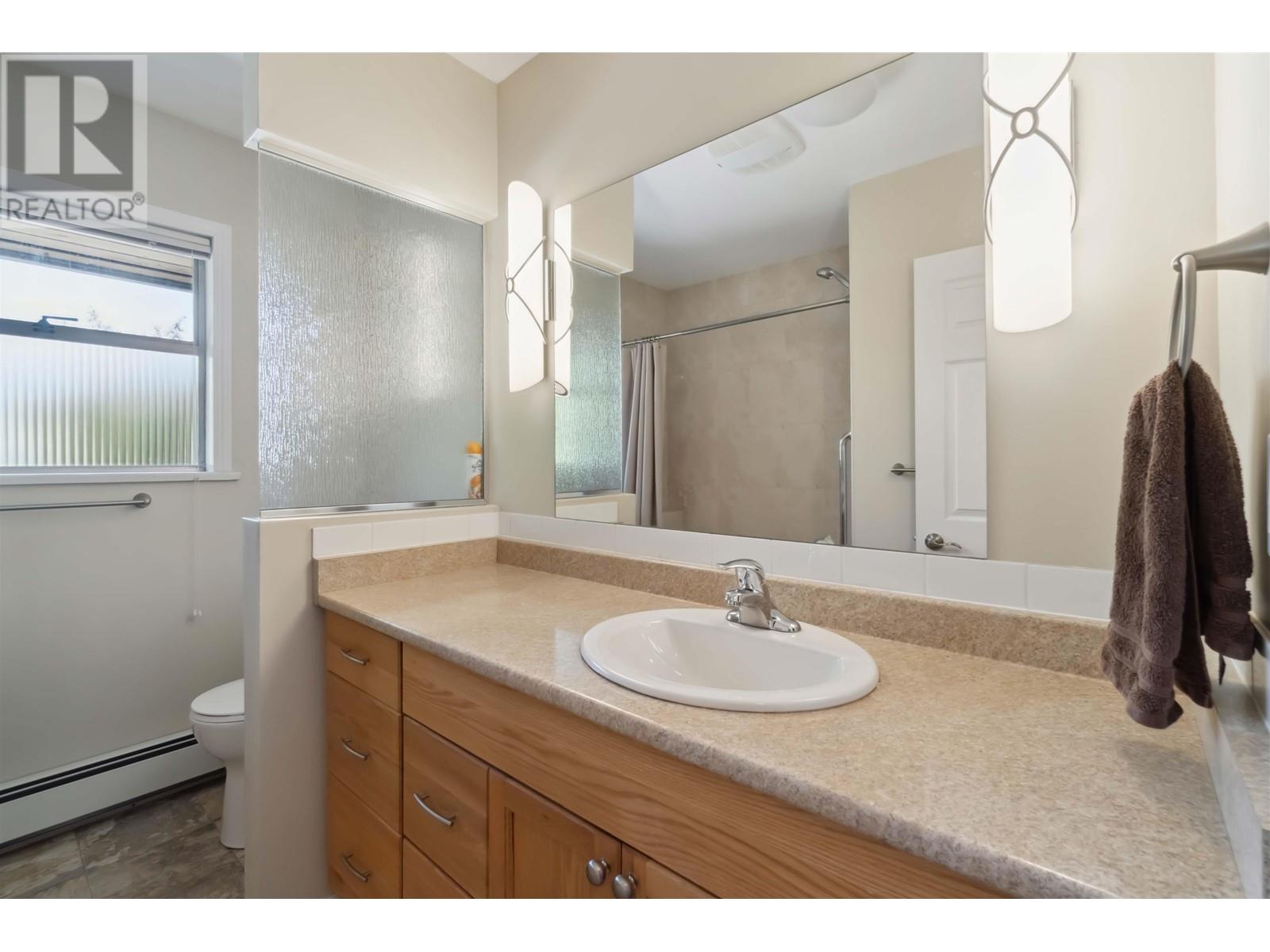 805 Foster Avenue, Coquitlam, British Columbia  V3J 2L8 - Photo 21 - R2998324