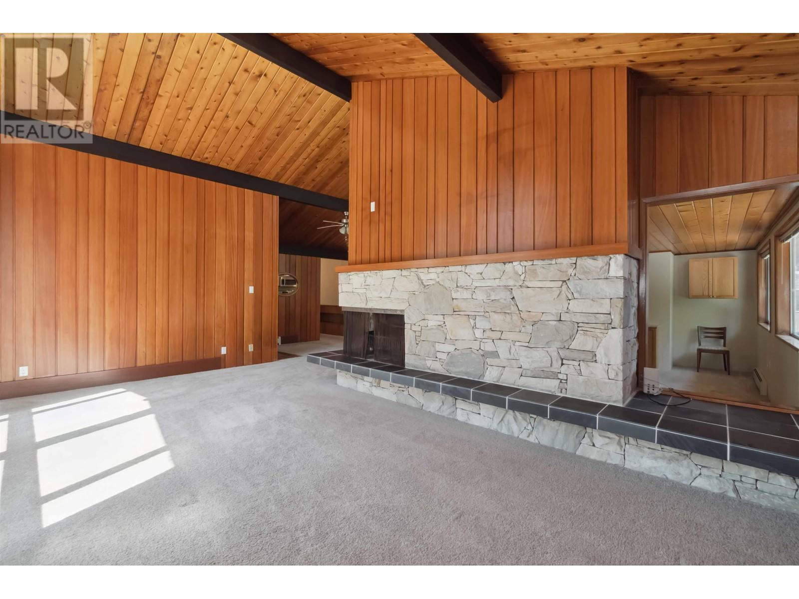 Property at 805 FOSTER AVENUE image 5