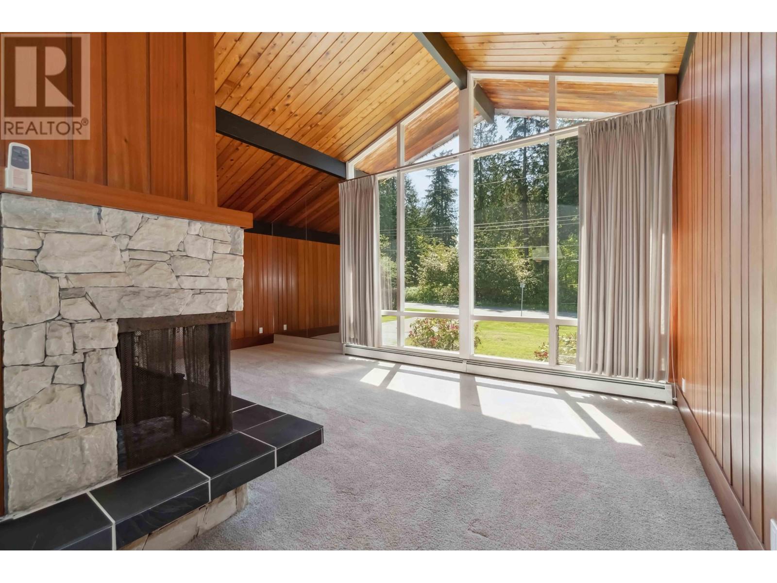 Property at 805 FOSTER AVENUE image 3