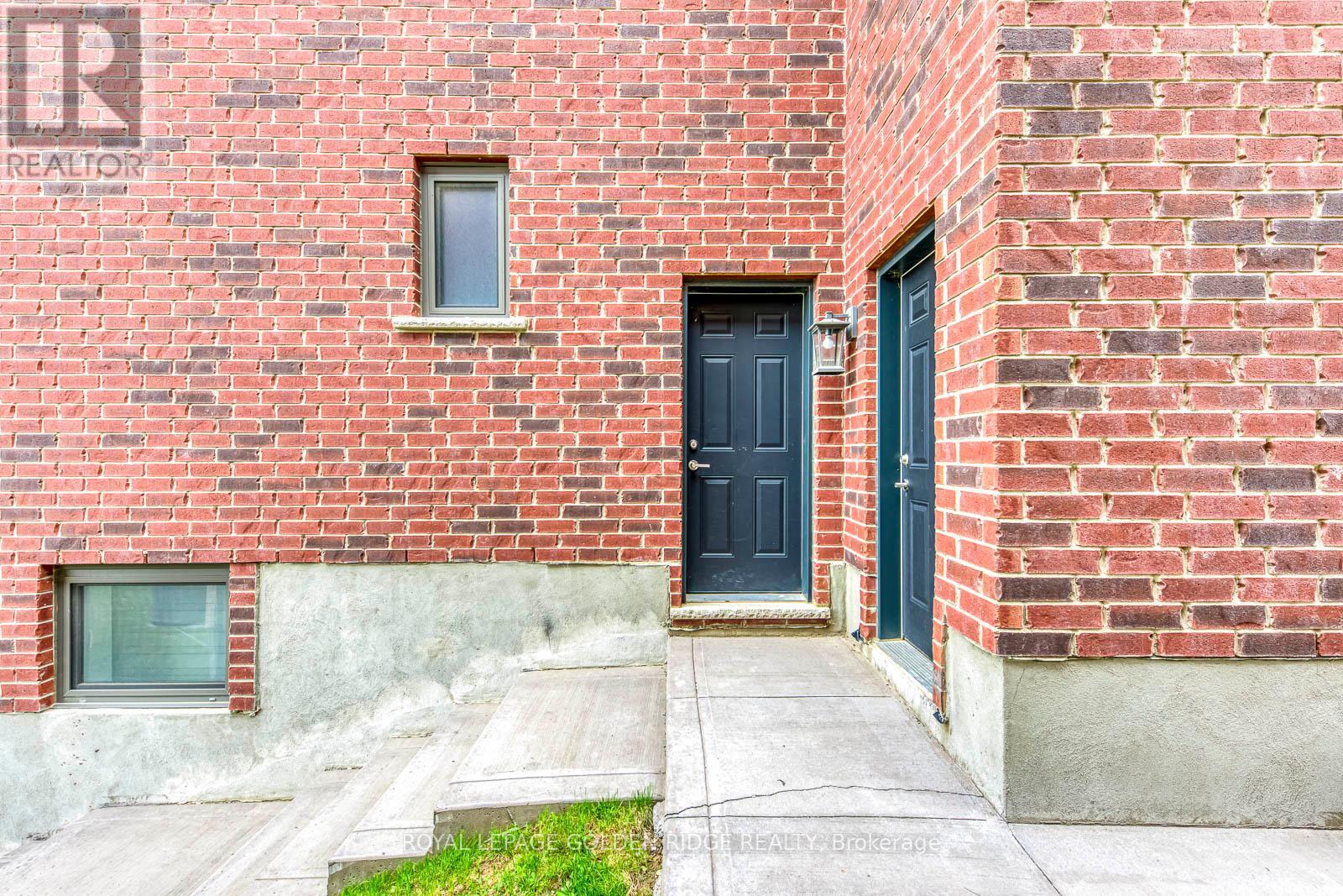 Property at 98 GRANDVILLE CIRCLE image 2