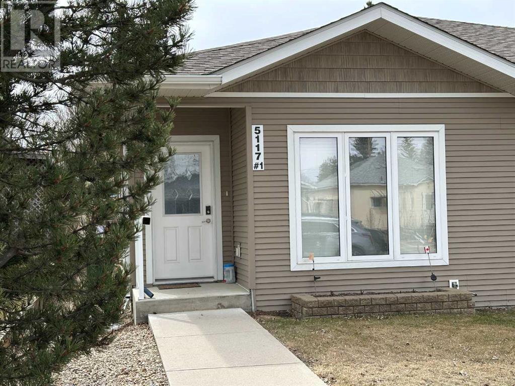 1, 5117 54 Avenue, Ponoka, Alberta