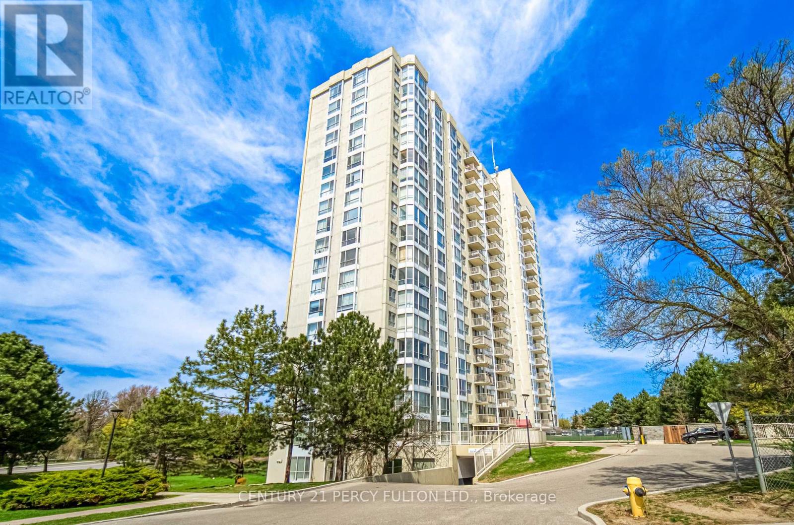 2009 - 3077 Weston Road, Toronto, Ontario  M9M 3A1 - Photo 2 - W12125762