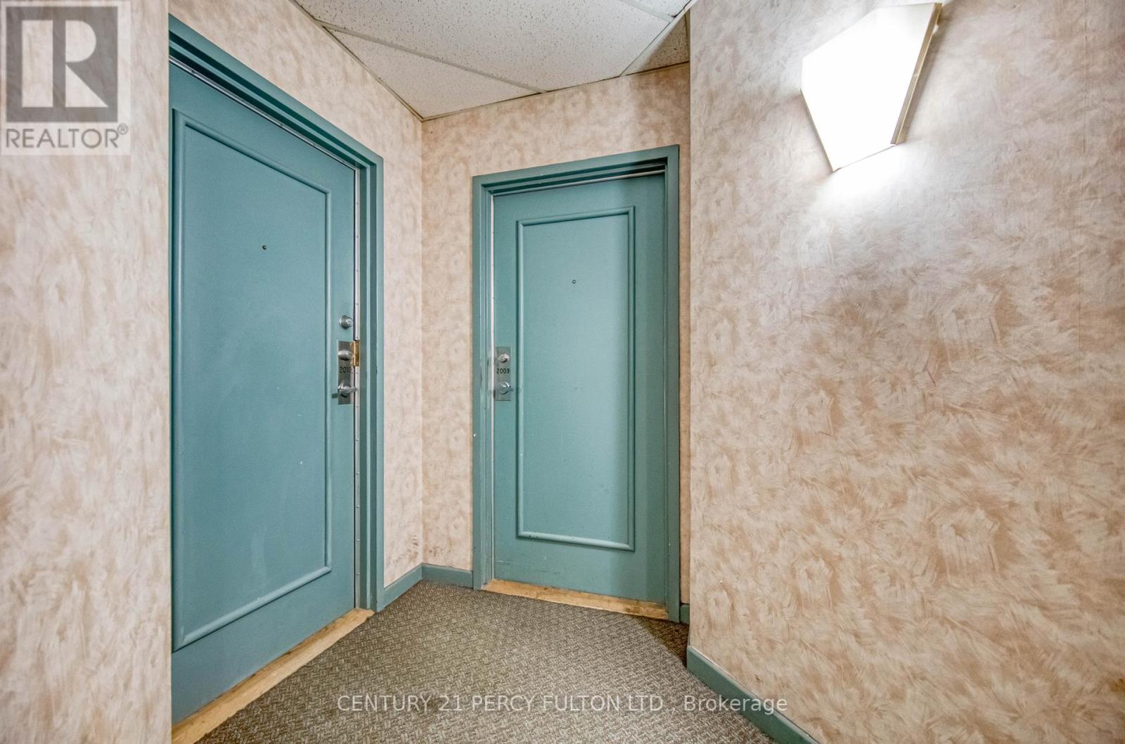 2009 - 3077 Weston Road, Toronto, Ontario  M9M 3A1 - Photo 8 - W12125762