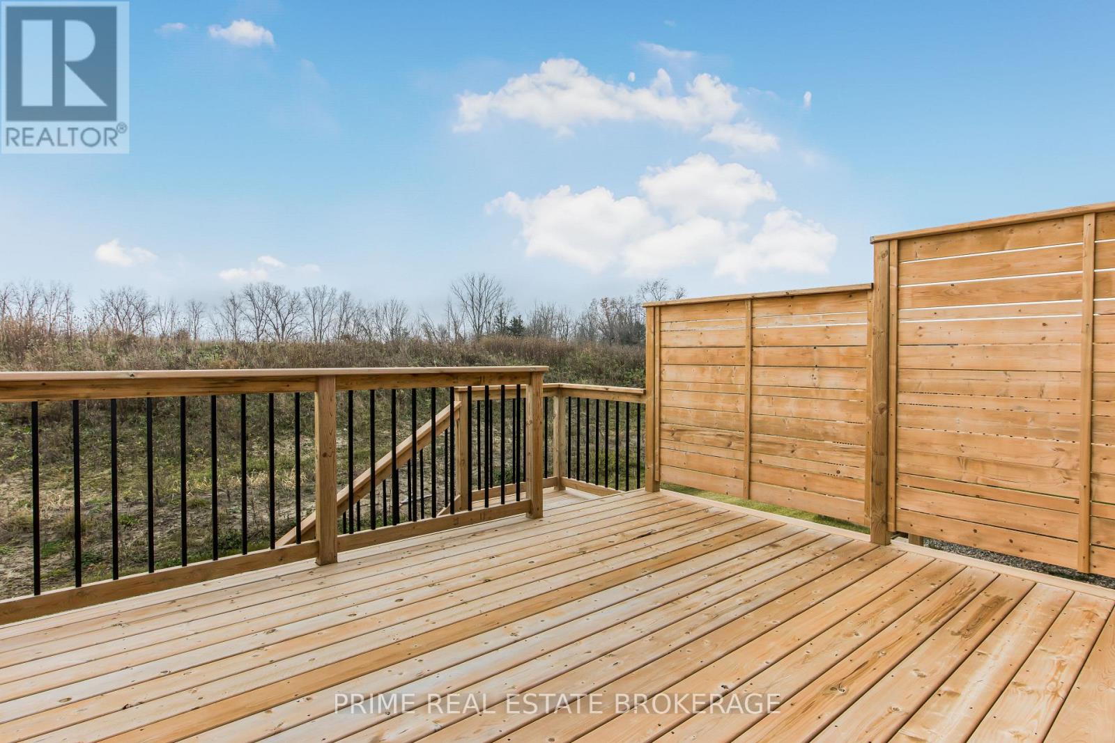 49 - 14 Coastal Crescent, Lambton Shores, Ontario  N0M 1T0 - Photo 29 - X12117026