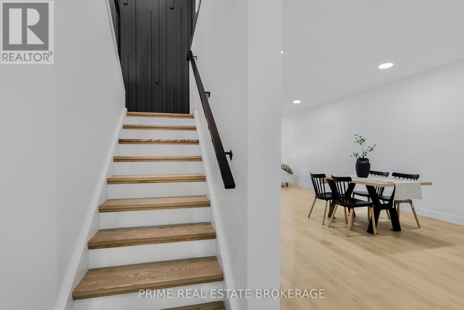 49 - 14 Coastal Crescent, Lambton Shores, Ontario  N0M 1T0 - Photo 17 - X12117026