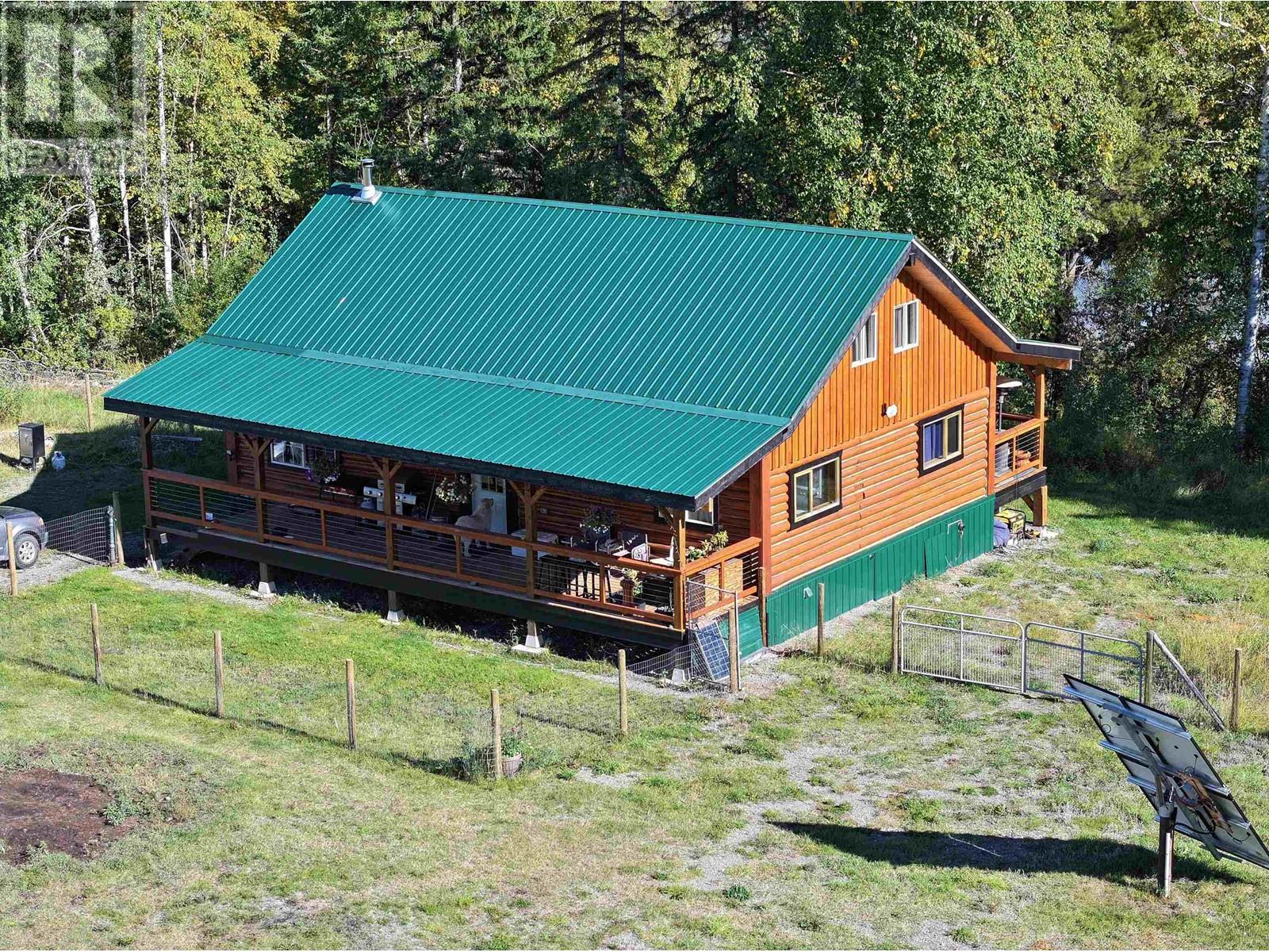 1717 Somerville Road, Quesnel, British Columbia  V2J 7G1 - Photo 2 - R2998356