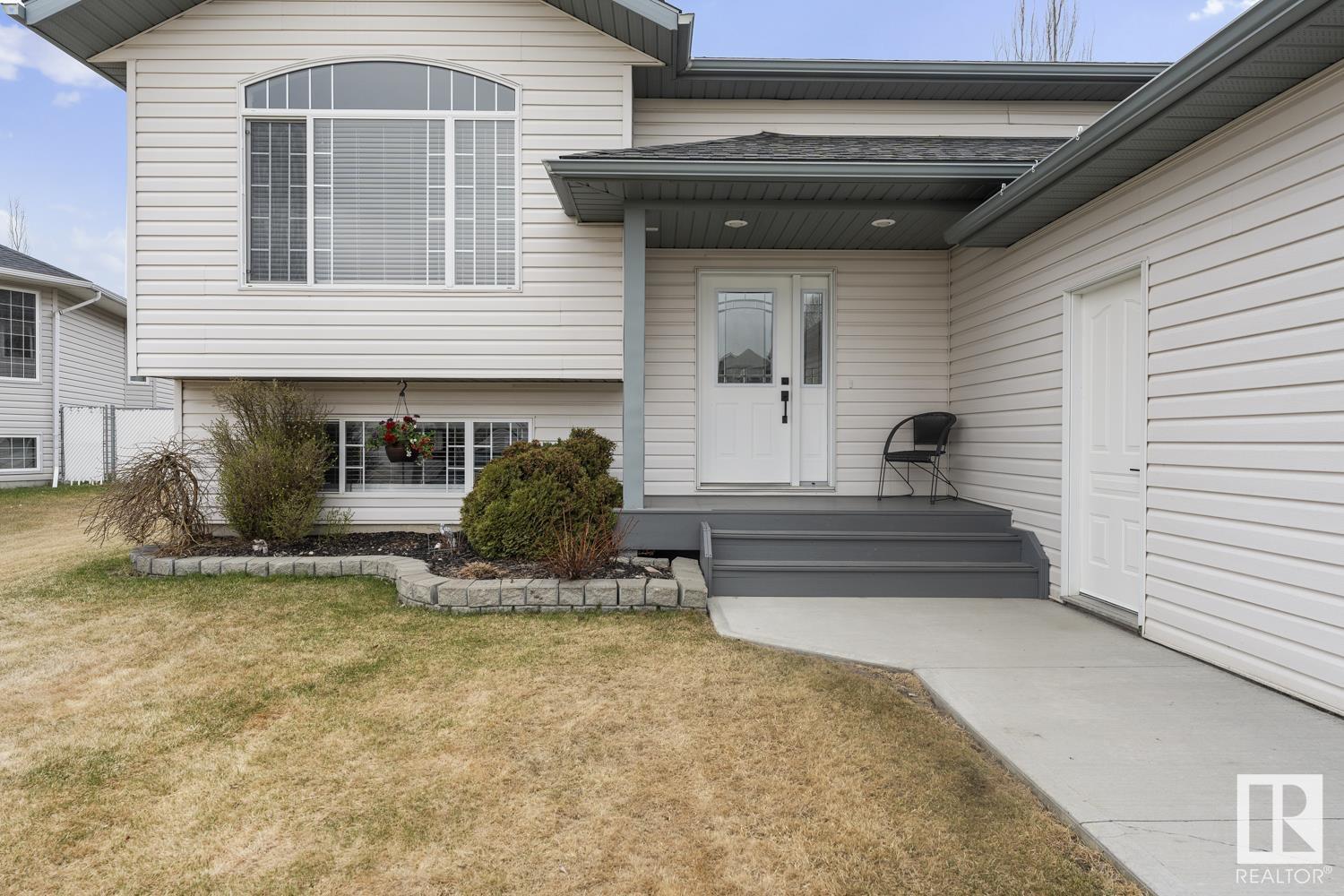608 20 St, Cold Lake, Alberta  T9M 1C6 - Photo 2 - E4434438