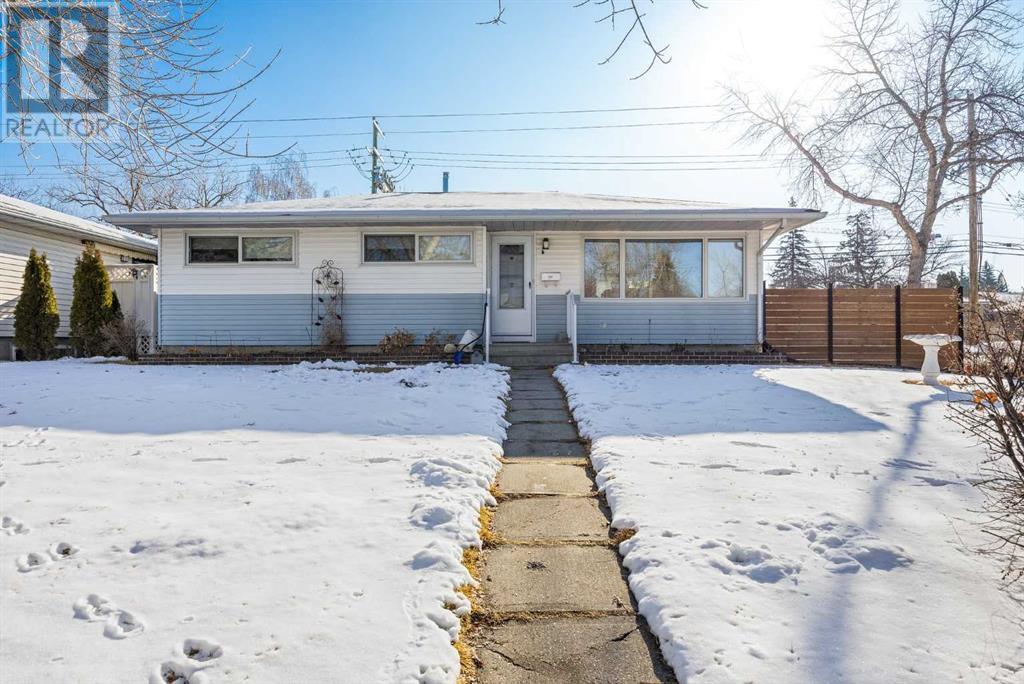 Property at 145 Waskatenau Crescent SW image 1