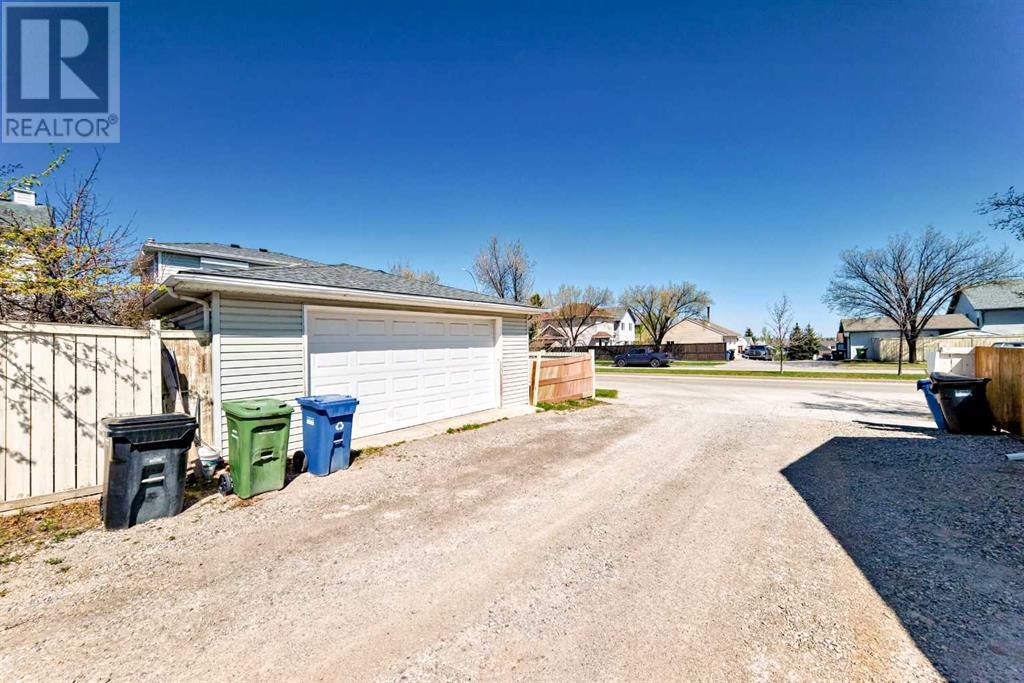 197 Bridleglen Road Sw, Calgary, Alberta  T2Y 3W9 - Photo 49 - A2217424