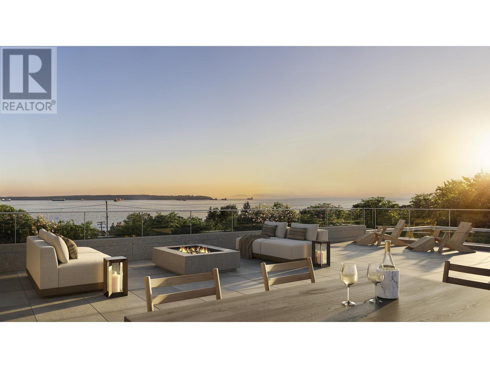 Property at PH1 2490 MARINE DRIVE image 4