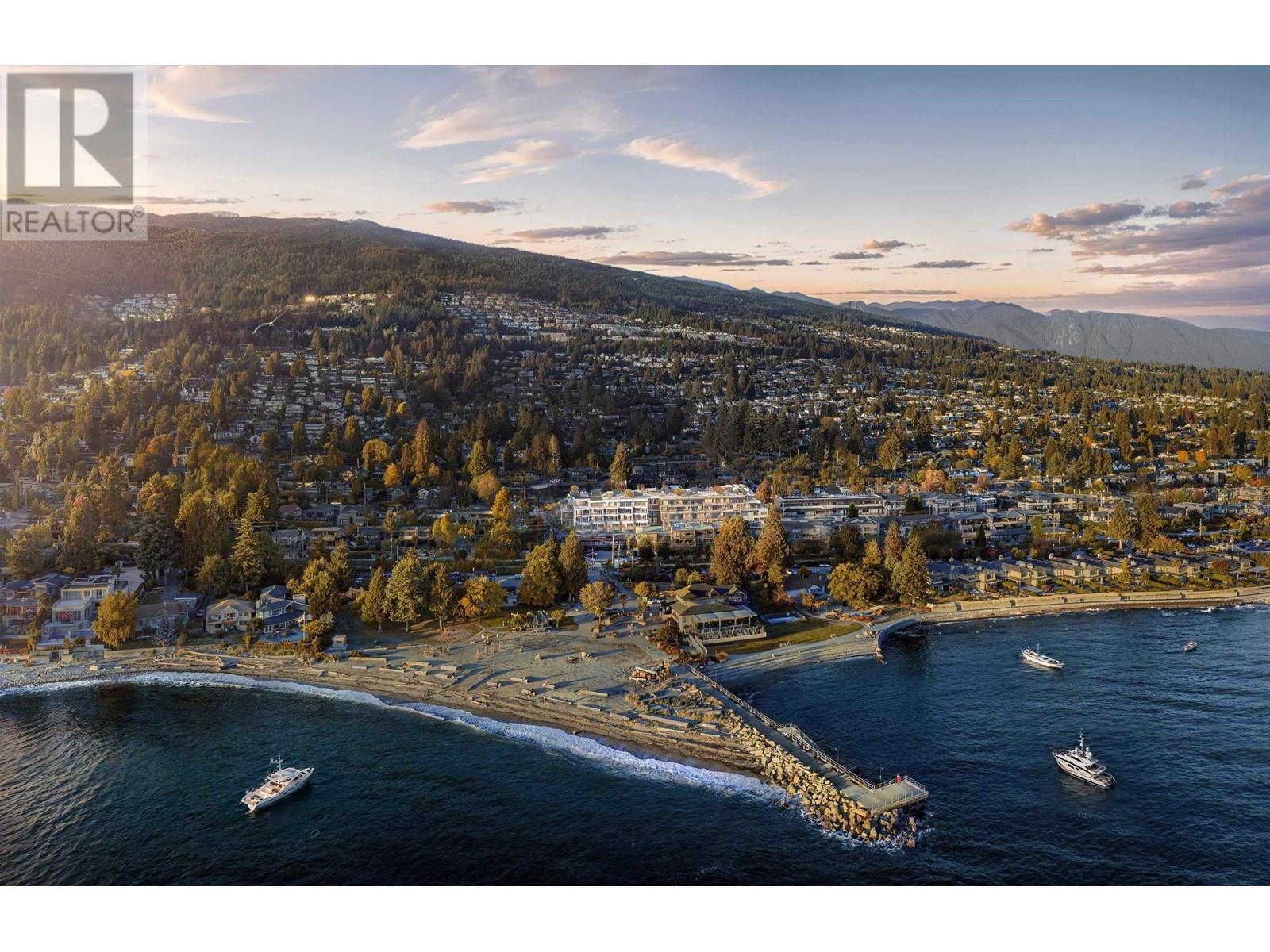 Ph5 2490 Marine Drive, West Vancouver, British Columbia  V7V 1L1 - Photo 2 - R2998677