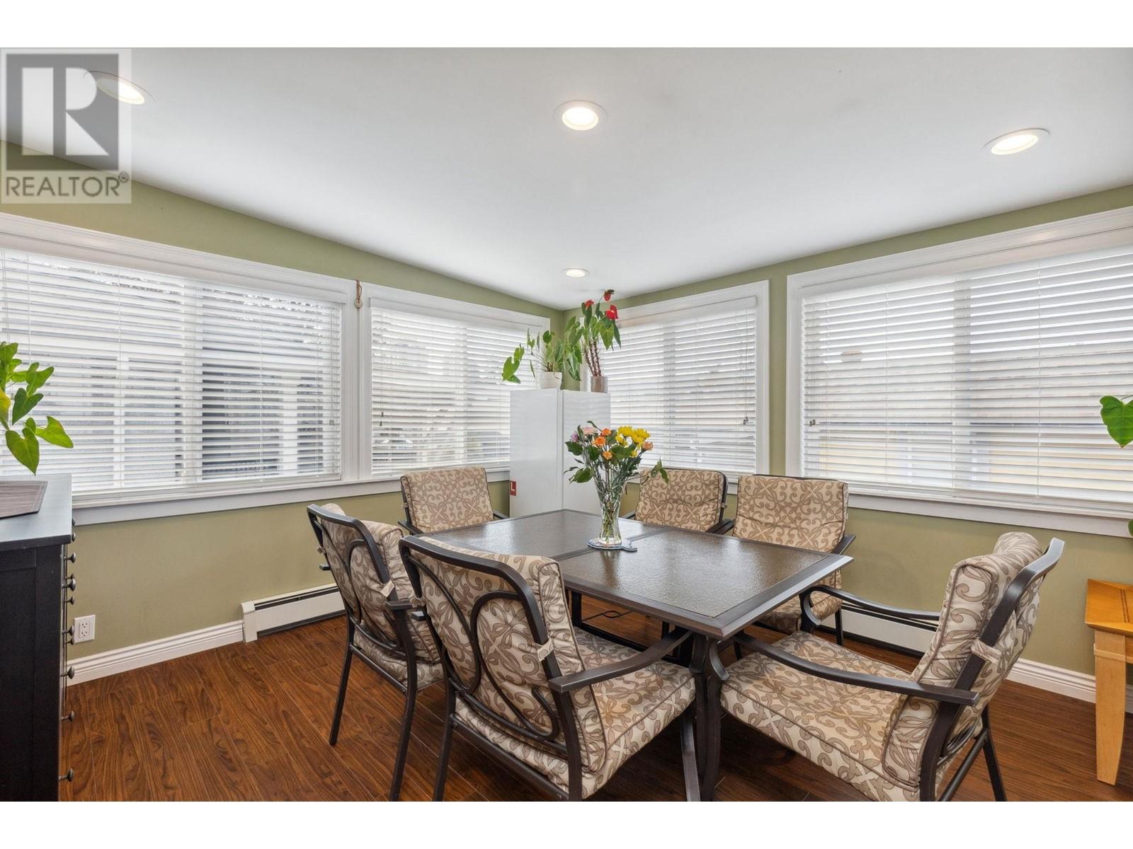 7445 19th Avenue, Burnaby, British Columbia  V3N 1E2 - Photo 11 - R2998685