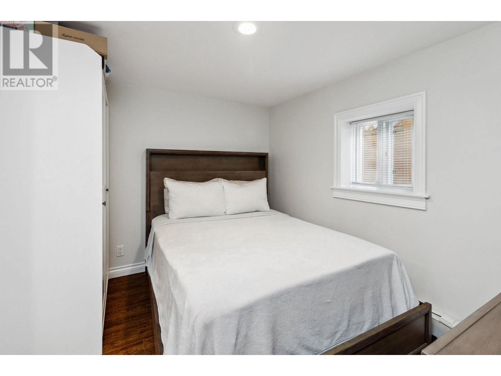 7445 19th Avenue, Burnaby, British Columbia  V3N 1E2 - Photo 18 - R2998685