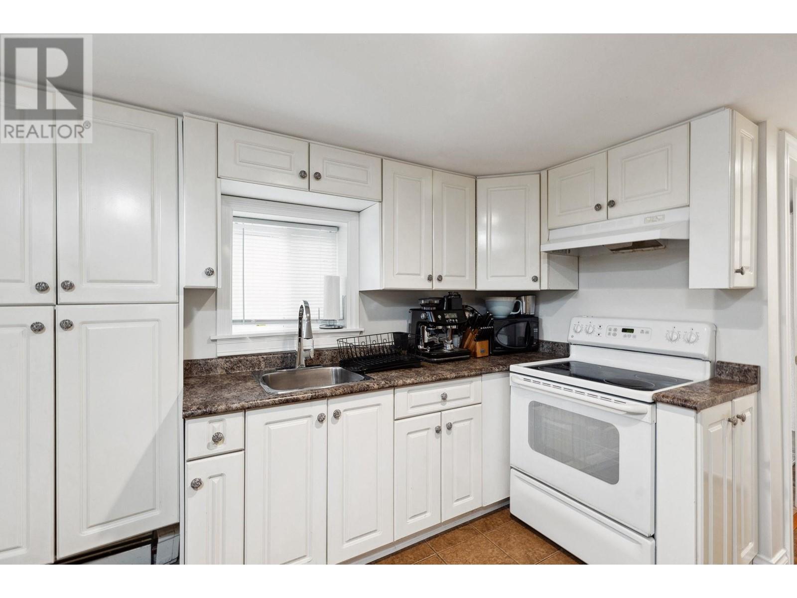 7445 19th Avenue, Burnaby, British Columbia  V3N 1E2 - Photo 28 - R2998685