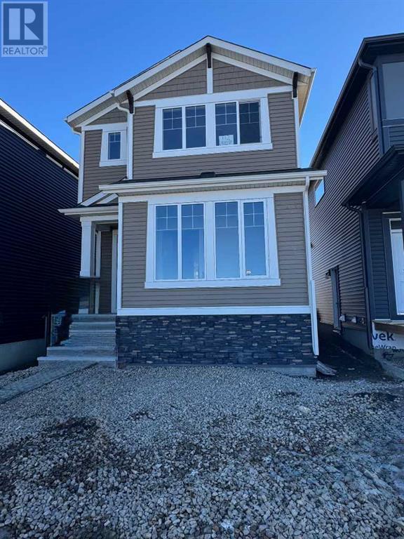 Property at 112 Creekside Street SW image 2