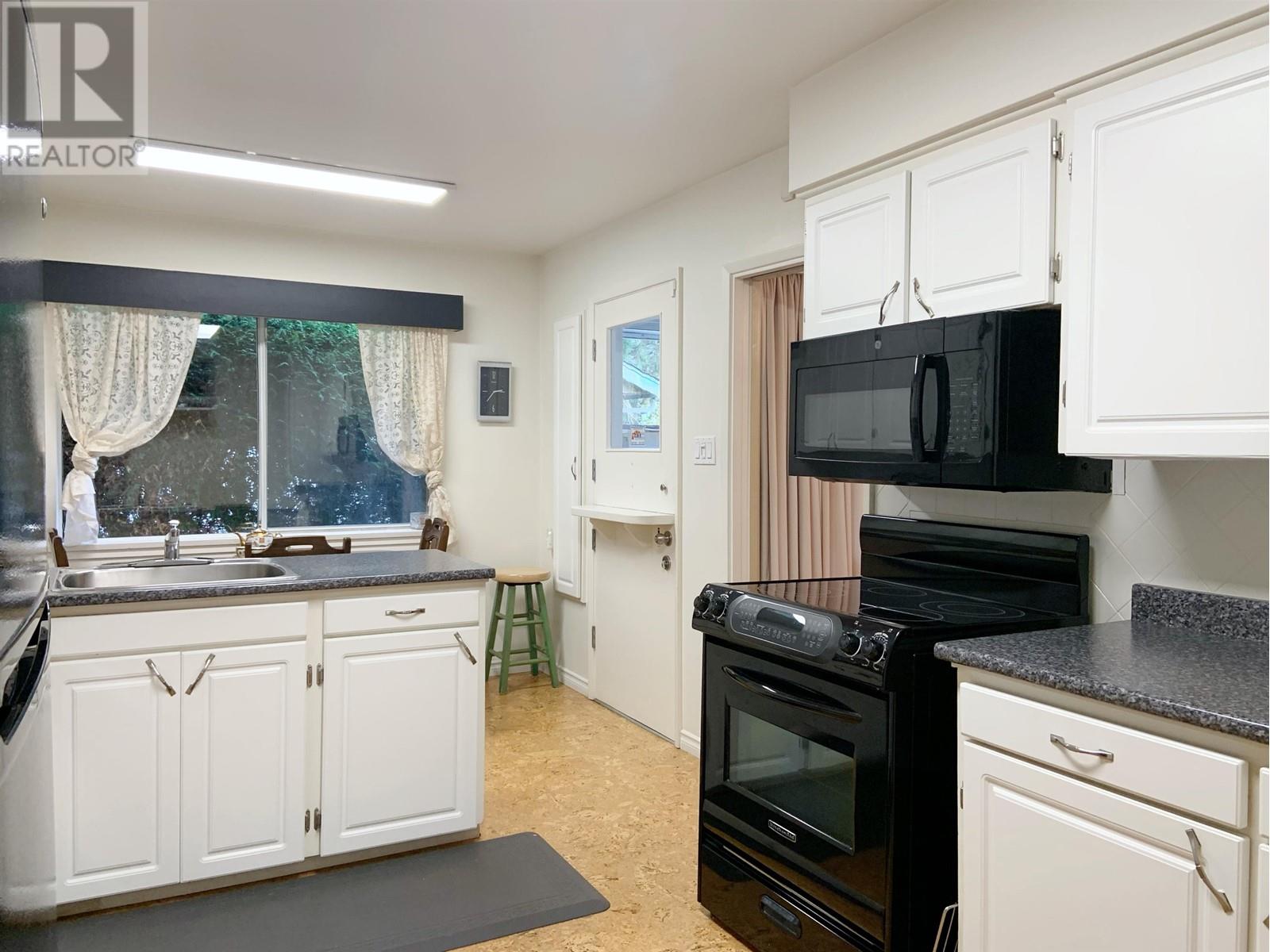 10880 Southridge Road, Richmond, British Columbia  V7A 2X4 - Photo 14 - R2998374