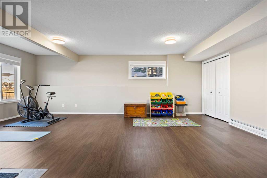 539 West Creek Point, Chestermere, Alberta  T1X 1T3 - Photo 40 - A2216976