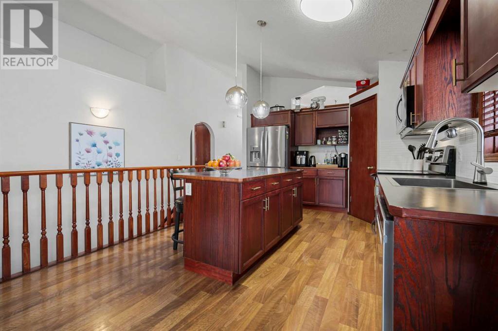 125 Douglas Glen Court Se, Calgary, Alberta  T2Z 2M8 - Photo 8 - A2205294