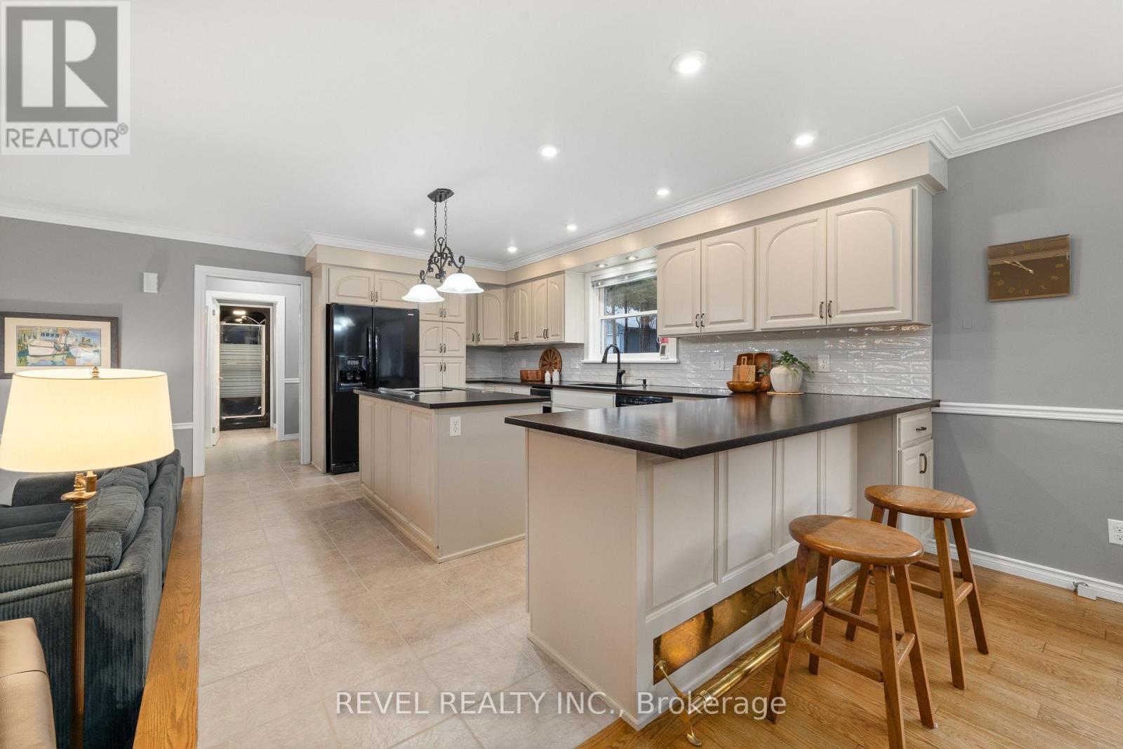1708 North Big Island Road N, Prince Edward County, Ontario  K0K 1W0 - Photo 11 - X12126239