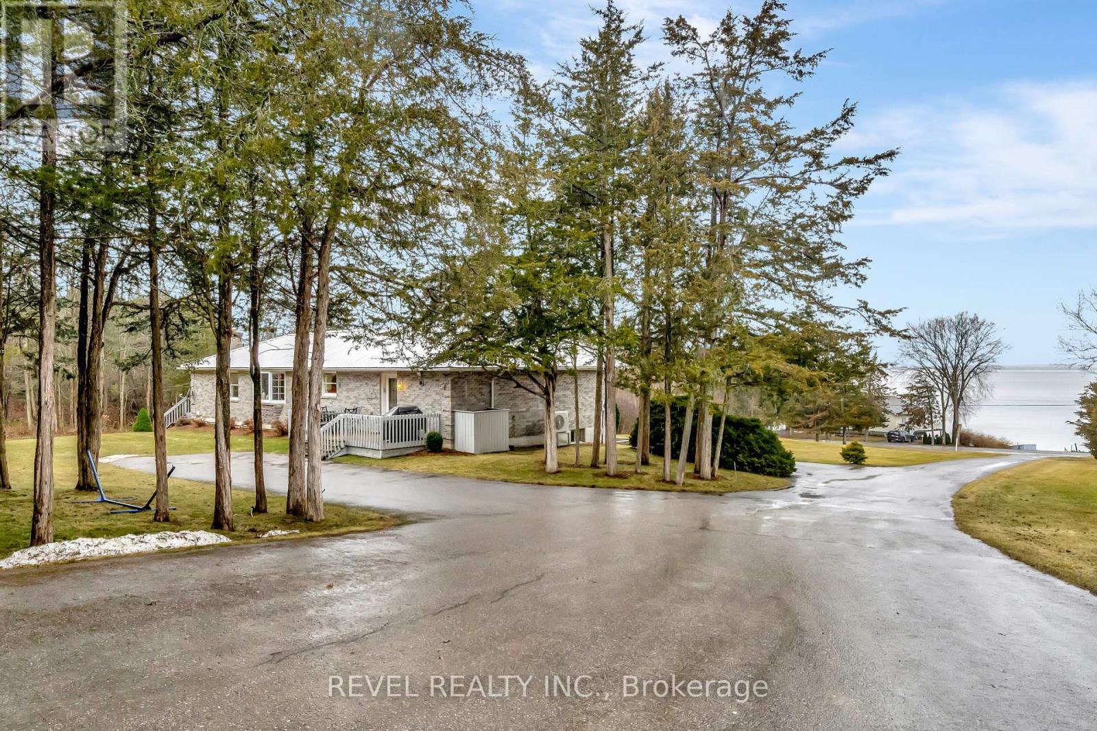 1708 North Big Island Road N, Prince Edward County (Sophiasburg Ward), Ontario  K0K 1W0 - Photo 39 - X12126239
