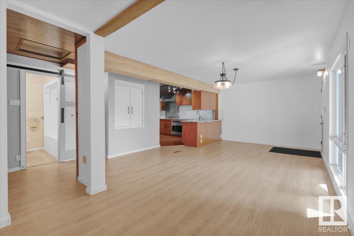 9324 75 Av Nw Nw, Edmonton, Alberta  T6E 1H2 - Photo 9 - E4434630
