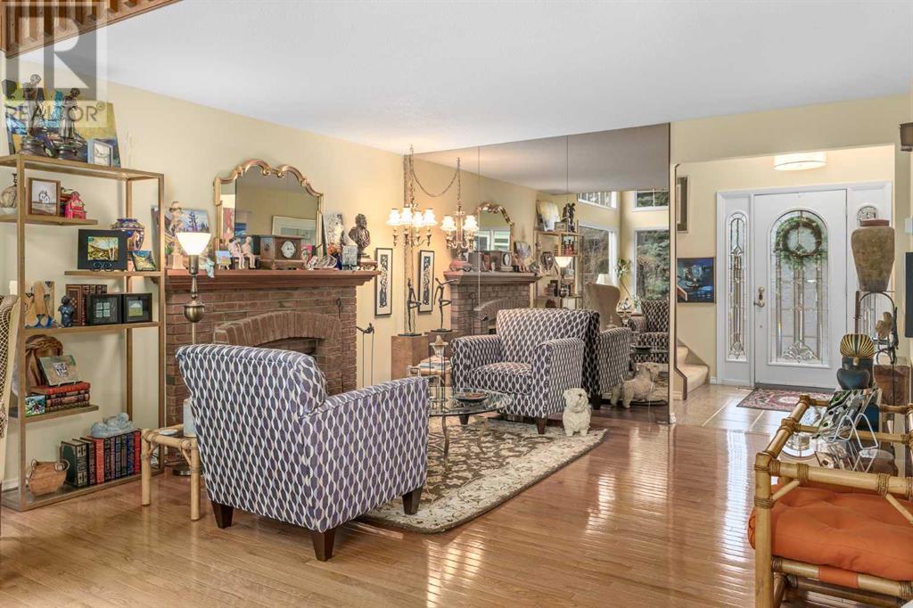 Property at 54, 1815 Varsity Estates Drive NW image 5