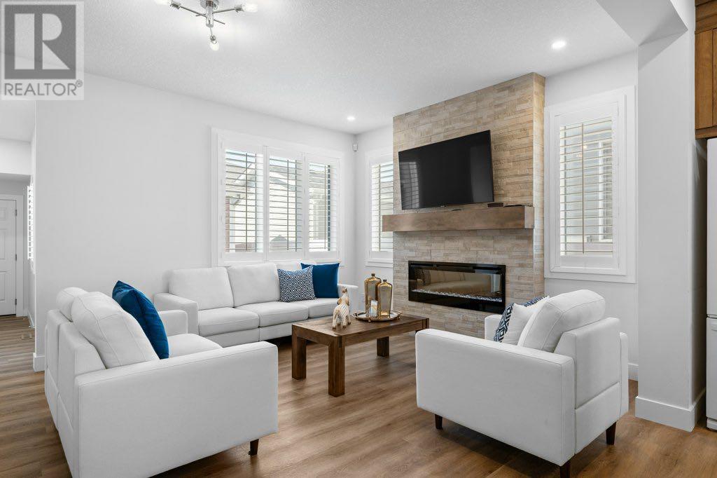 Property at 13 Yorkstone Grove SW image 4