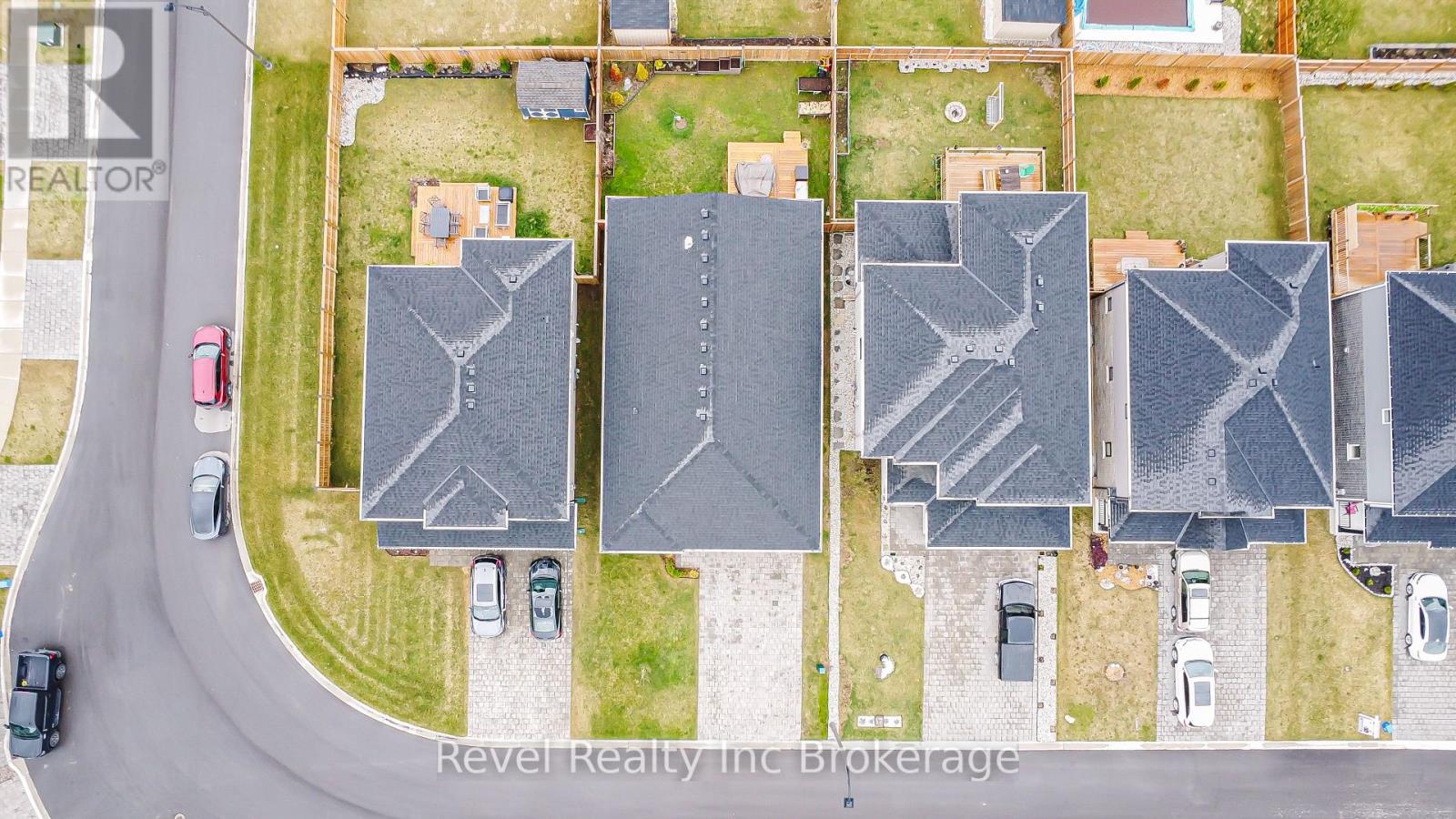 19 Sutherland Crescent, Ingersoll, Ontario  N5C 0E3 - Photo 37 - X12126257