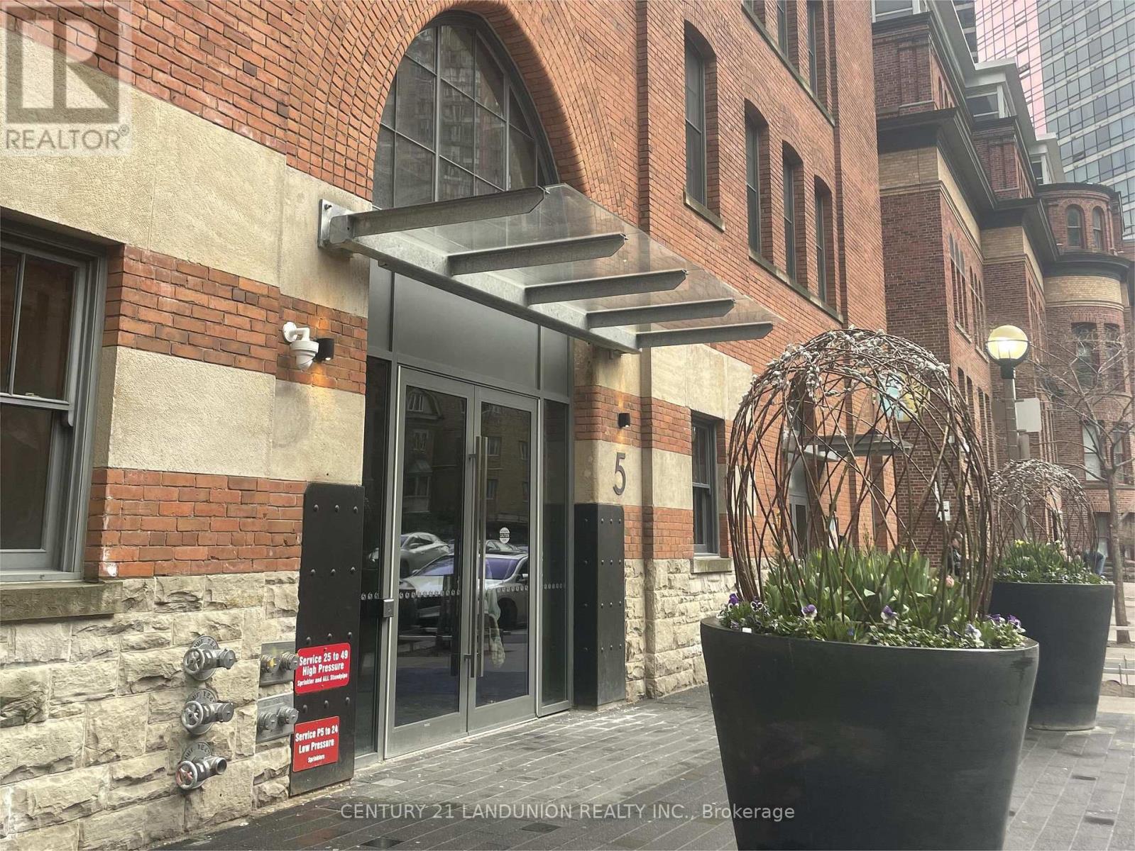 218 - 5 St Joseph St Street, Toronto (Bay Street Corridor), Ontario  M4Y 0B6 - Photo 1 - C12126260