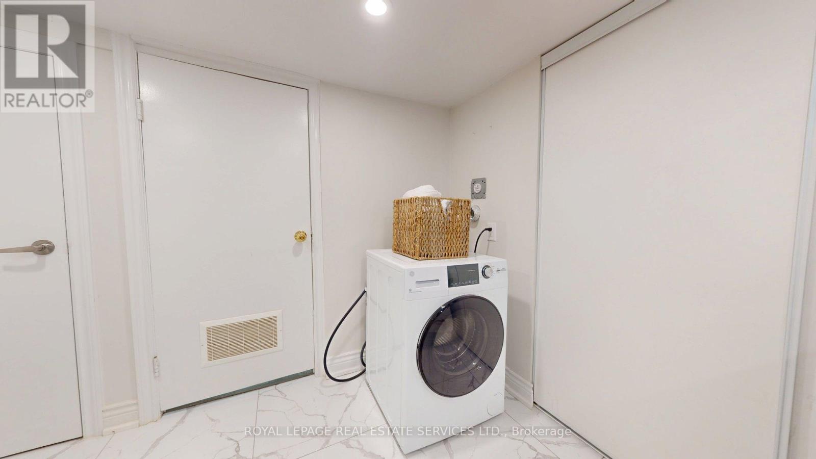 168 Ronan Avenue, Toronto, Ontario  M4N 2Y6 - Photo 33 - C12126286