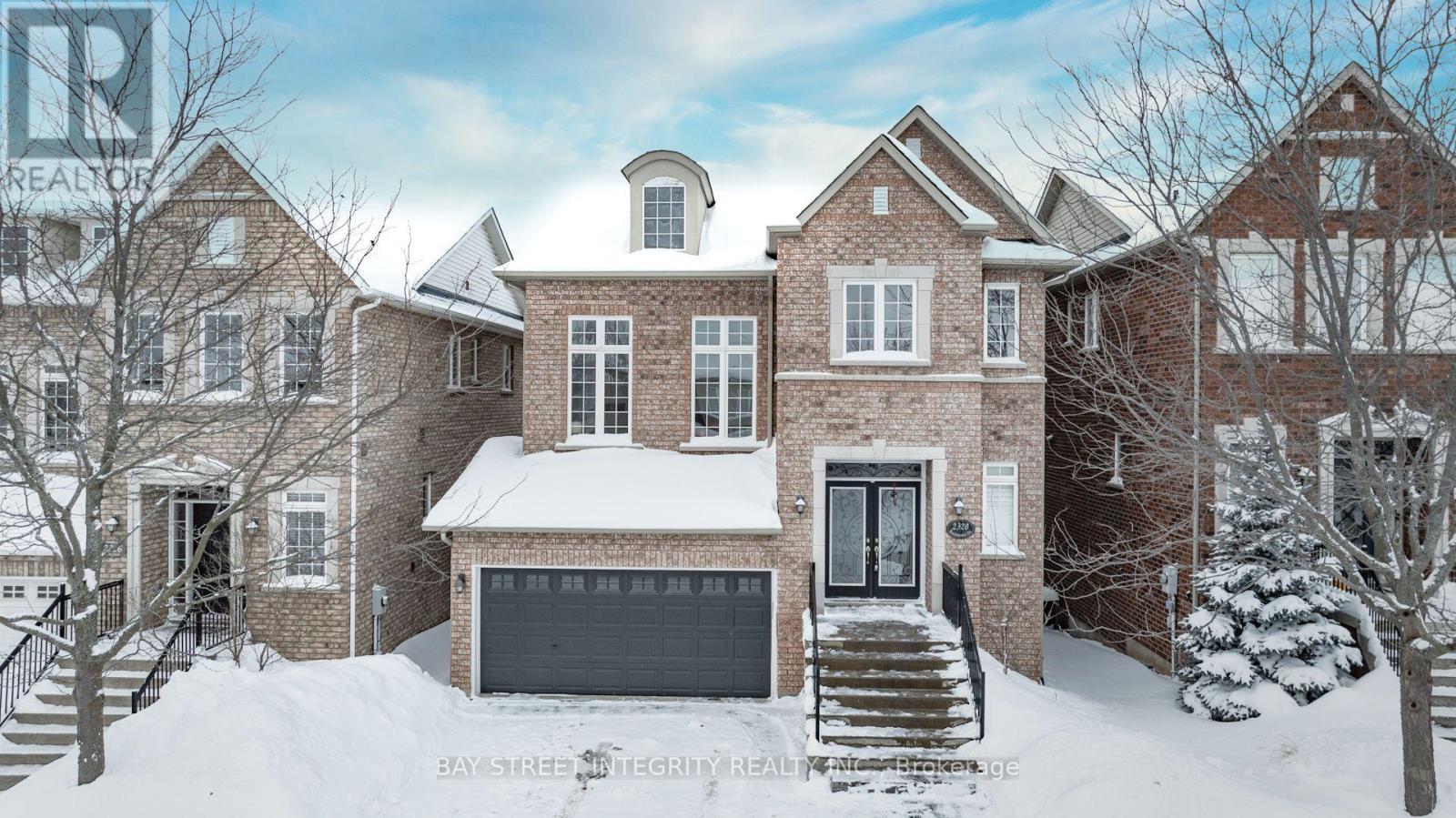 2320 Baronwood Drive, Oakville, Ontario  L6M 4Z5 - Photo 2 - W12126267