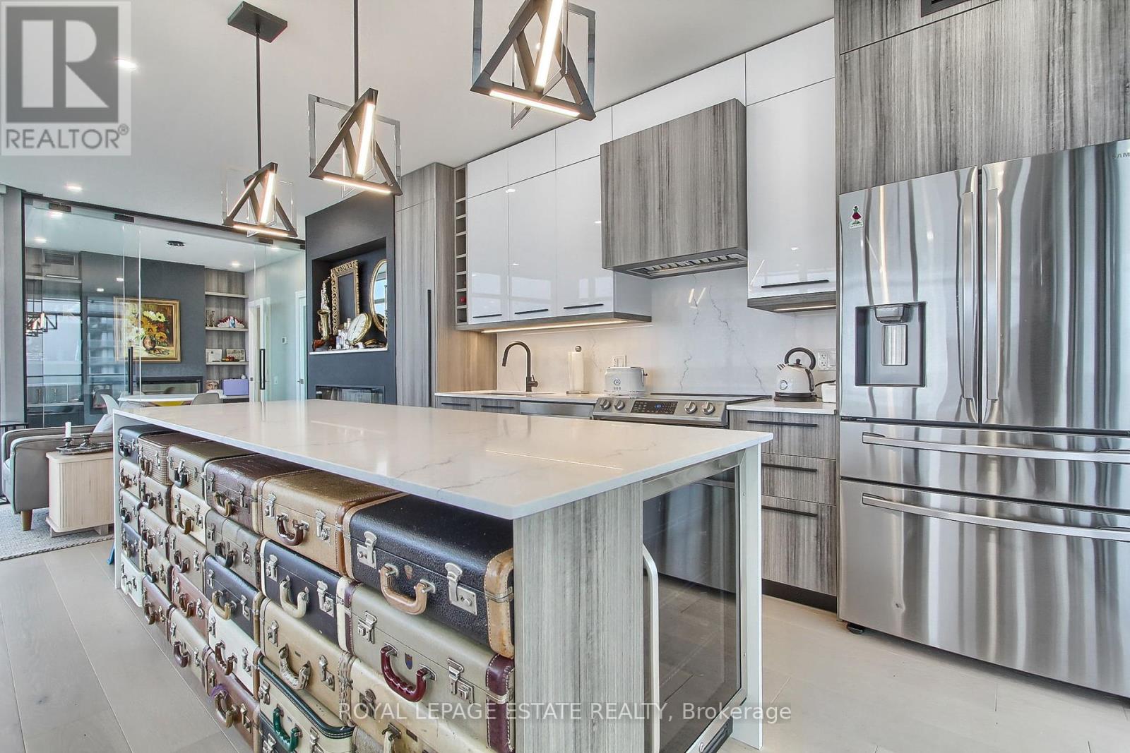 2304 - 103 THE QUEENSWAY AVENUE, Toronto, Ontario