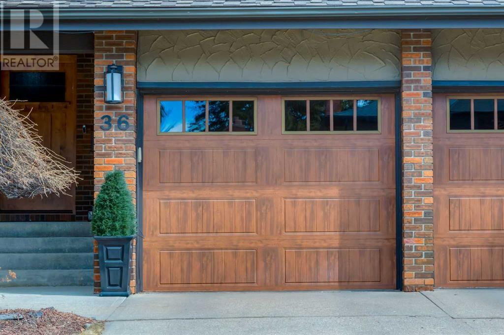 Property at 36 Baycrest Place SW image 5